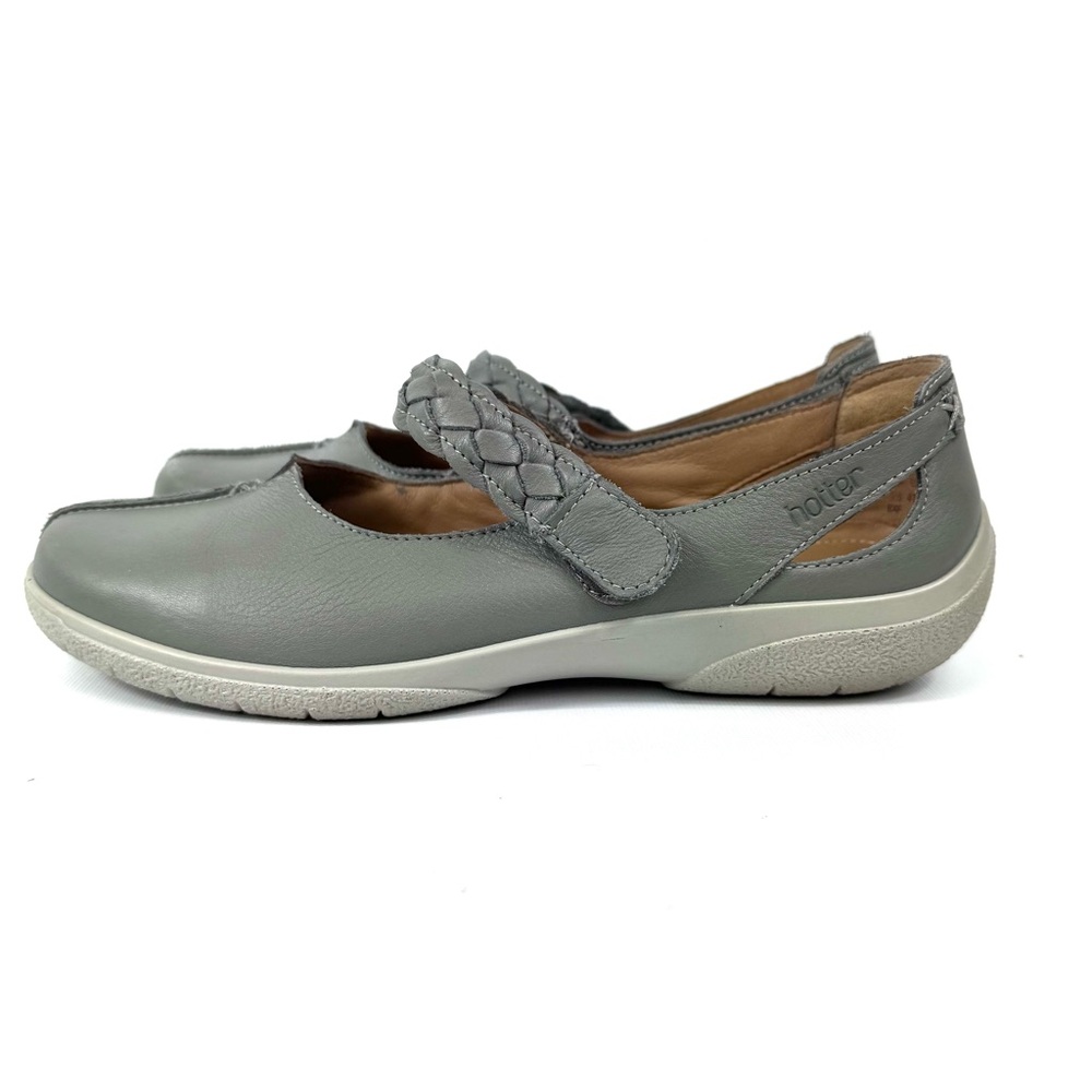 Shake leather Mary Jane by Hotter -rubber sole -made in England pebble grey sz 9